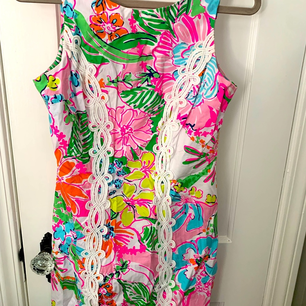 Lilly Pulitzer Size 6 Floral Shift Dress w/ White Detail
